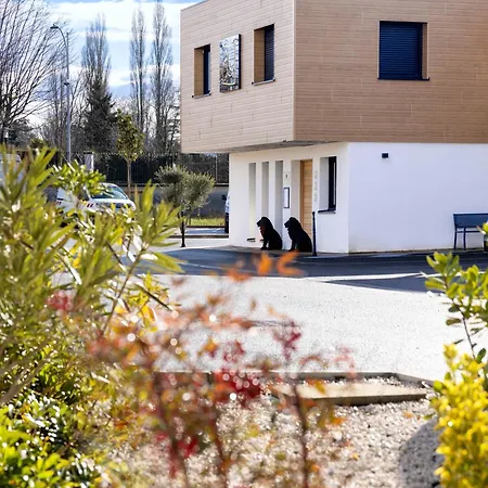 Coraline - Lyon Eurexpo Aparthotel 4*